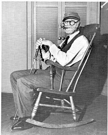 Bill Gormly as Uncle Clyde (Courtesy: Pete White)