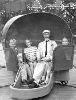 Grandpa on the Tilt-A-Whirl (Courtesy: Lee Reynolds)